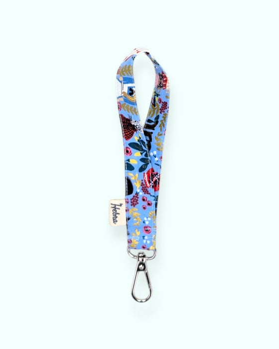 Llavero de mano - Wonderland Celeste