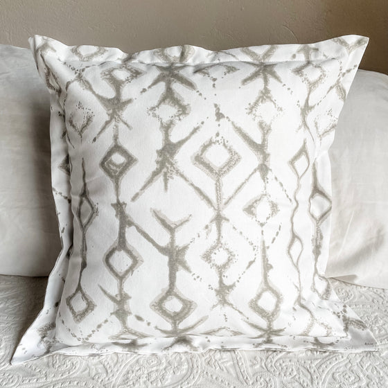 Cojín Tribal Gris - 100% algodón