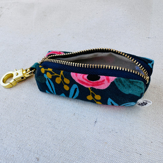 Estuche para bolsas desechables mascota Rosa Navy