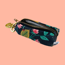  Estuche para bolsas desechables mascota Poppy Fields Black