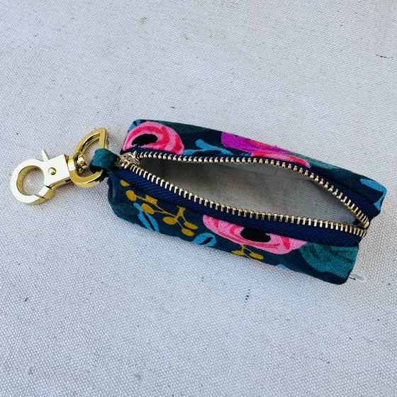 Estuche para bolsas desechables mascota Rosa Navy