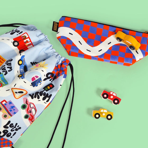 Set bolso + estuche Cars and Trucks