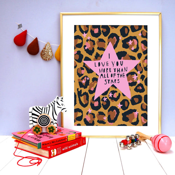 Print Leopard Love You Stars Pink - 21x29,7 cms.